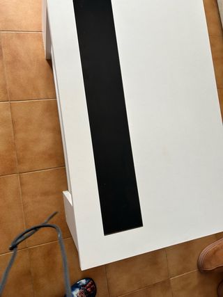 Mesa de centro elevable blanca y negra