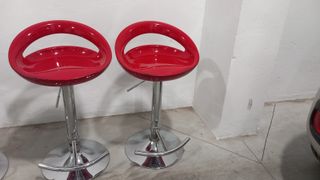 2 Taburetes Rojos Regulables