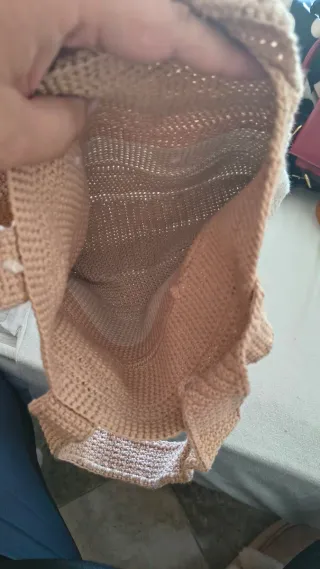 Bolso de ganchillo beige y rosa con flores