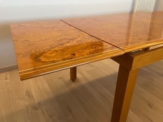 Mesa comedor extensible raíz nogal