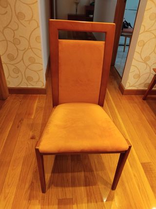 4 Sillas de Comedor Madera y Tela Naranja