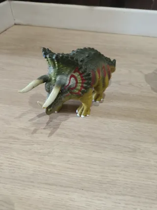 Lote dinosaurios de juguete