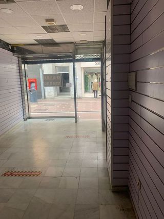 Local comercial en alquiler en La Línea de la Concepción ciudad en Línea de la Concepción (La)