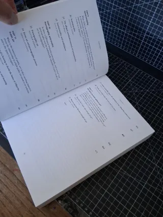 Arguing about Art Contemporary Philosophical De...