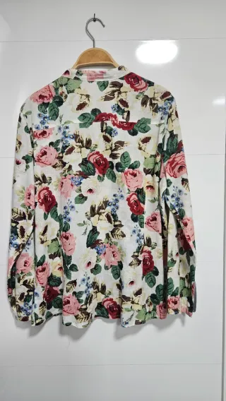 Camisa de flores manga larga
