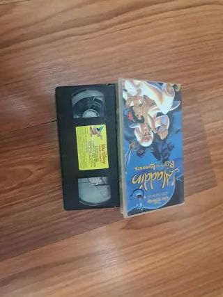 VHS Aladdin y el Rey de los Ladrones (Español)