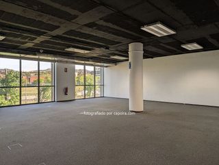 Oficina en alquiler en Sant Just Desvern