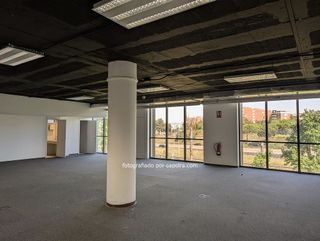 Oficina en alquiler en Sant Just Desvern