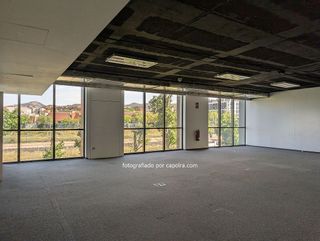 Oficina en alquiler en Sant Just Desvern
