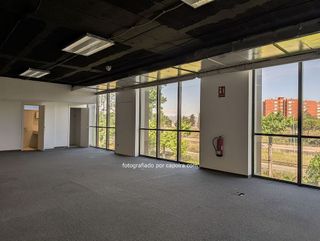 Oficina en alquiler en Sant Just Desvern