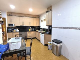 Chalet en venta en Yecla