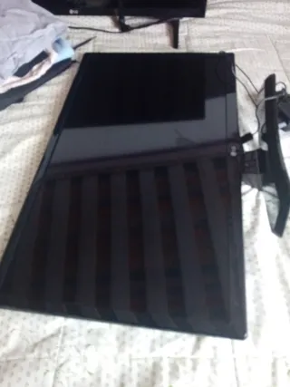Televisor LG Negro Pequeño