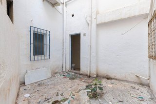 Local comercial en venta en Ciudad Jardín - Tagarete - El Zapillo en Almería