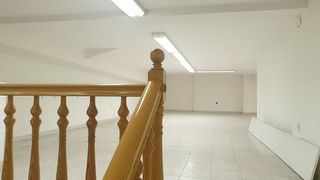 Local comercial en alquiler en Creu de la Mà - Rally sud en Figueres