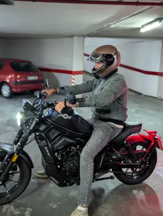 Chaqueta de moto con protecciones