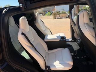 Tesla Model X 2017