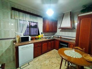 Chalet en venta en Zona Avda. Juan de Diego - Parque Municipal  en Bormujos