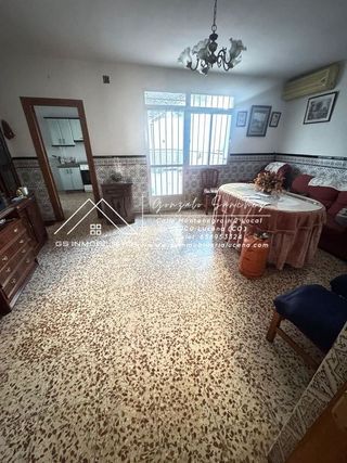 Casa adosada en venta en Benamejí