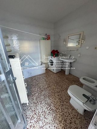 Casa adosada en venta en Benamejí
