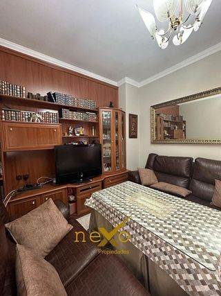 Chalet en venta en Carmona