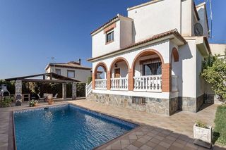 Chalet en venta en Gójar