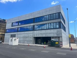 Nave industrial en alquiler en Almeda - El Corte Inglés en Cornellà de Llobregat