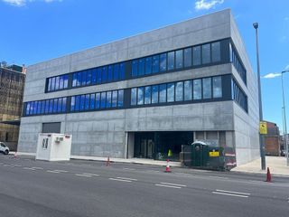 Nave industrial en alquiler en Almeda - El Corte Inglés en Cornellà de Llobregat