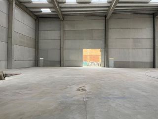 Nave industrial en alquiler en Almeda - El Corte Inglés en Cornellà de Llobregat