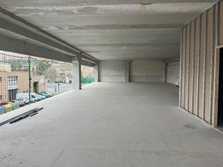 Nave industrial en alquiler en Almeda - El Corte Inglés en Cornellà de Llobregat