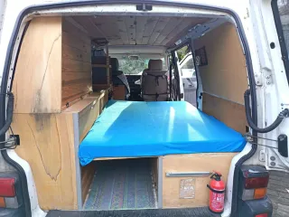Volkswagen t 4 2002