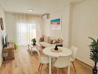 Piso en alquiler en Torrelamata - La Mata en Torrevieja