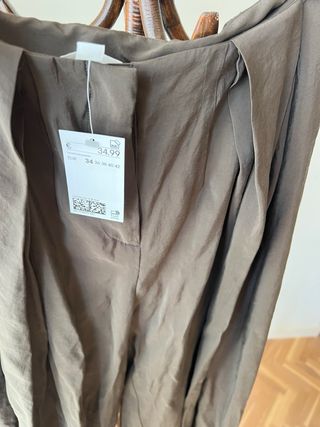 Pantalón mujer bombacho verde militar sin estrenar