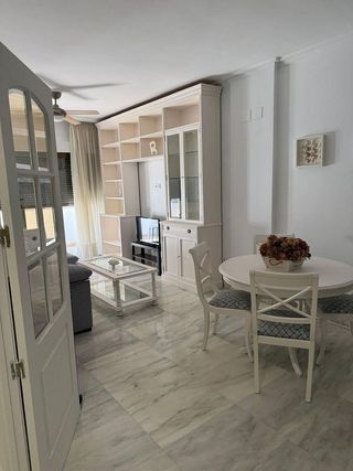 Piso en alquiler en La Buhaira en Sevilla