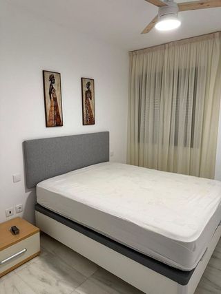 Piso en alquiler en La Buhaira en Sevilla