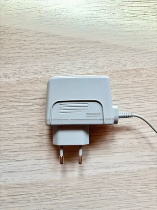 Nintendo 3DS XL Bianca + Caricatore