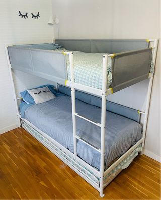 Litera Ikea VITVAL con cama adicional+colchón.