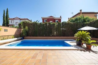 Chalet en venta en Cúllar Vega