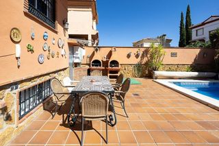 Chalet en venta en Cúllar Vega