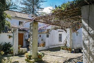 Chalet en venta en La Granja-La Colina-Los Pastores en Algeciras