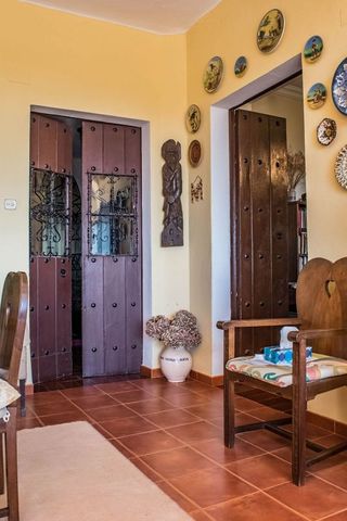 Chalet en venta en La Granja-La Colina-Los Pastores en Algeciras