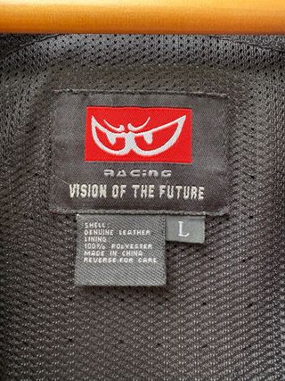 Mono de moto Berik negro, rojo y blanco