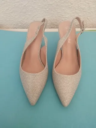 Zapatos de vestir plateados tacón