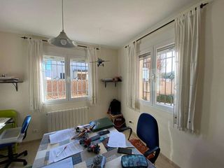 Chalet en venta en Baza