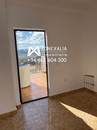 Casa en venta en Olvera