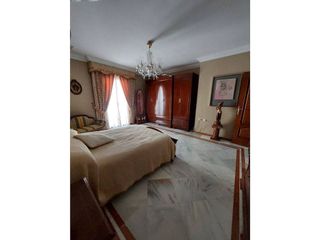 Casa en venta en Lucena