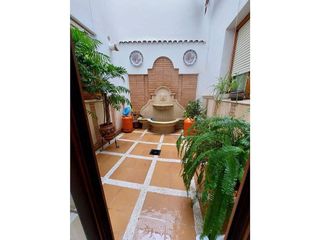 Casa en venta en Lucena