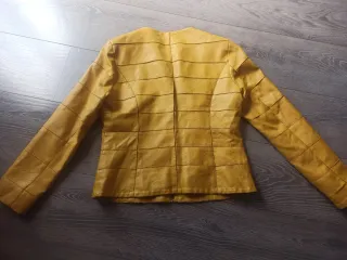 Giubbotto in pelle effetto trapuntato