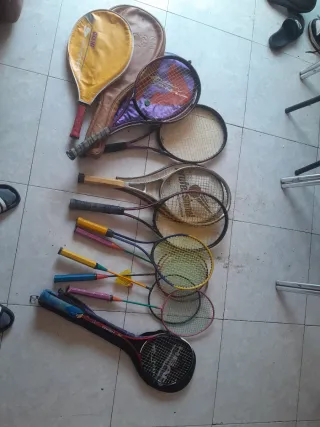 Raquetas de tenis en venta. Precio por mensaje