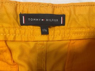 Pantalón corto Tommy Hilfiger Amaril-naranja T.176
