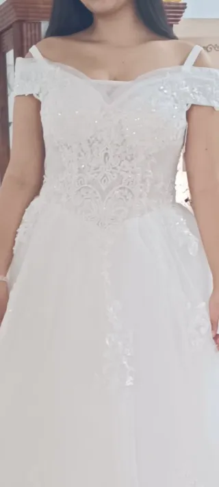 Vestido tipo corset talla M + corona de piedras